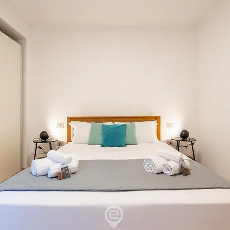 Azure House * Calasetta