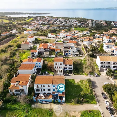 Azure House Дом отдыха